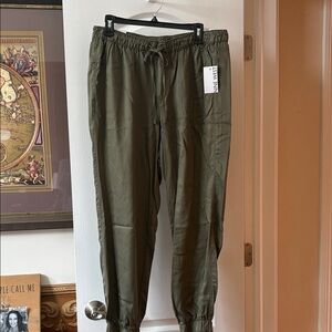 Olive Green Women’s Jogger Pants